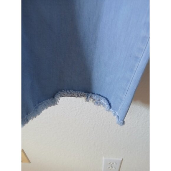 Belle by Kim Gravel Pants  TripleLuxe Denim Wide Leg Crop w/ Fray Size 16 - Picture 3 of 16